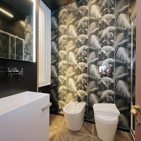 Ych-butterfly Flat Close Trevi Fountain Appartement