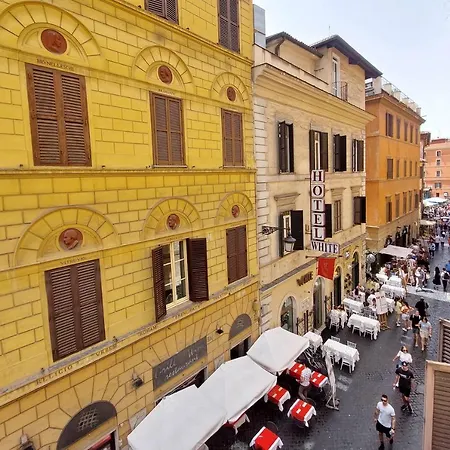 Ych-butterfly Flat Close Trevi Fountain Appartement