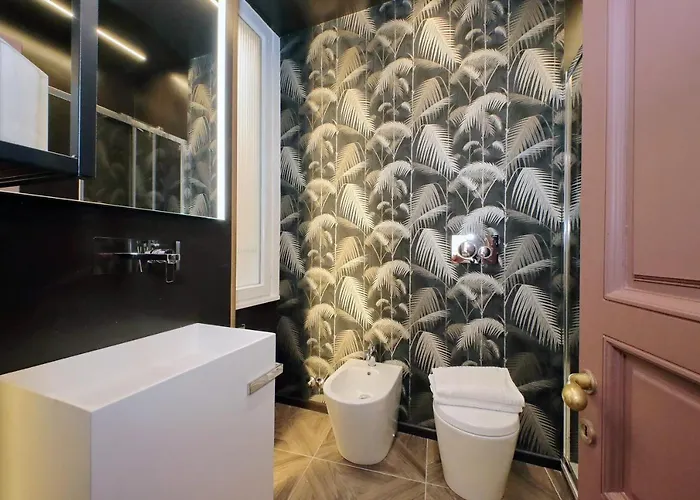 Ych-butterfly Flat Close Trevi Fountain Appartement